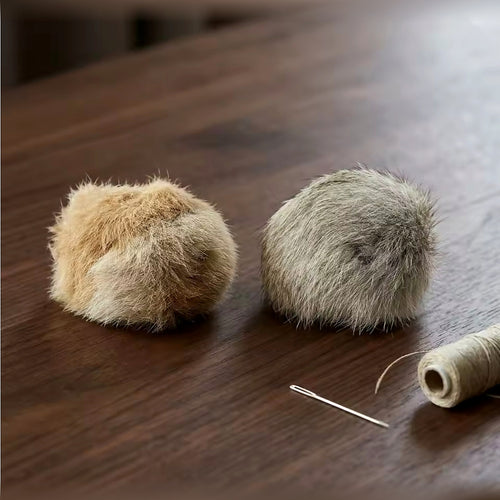Balle en fourrure de lapin pour chat Poil & Co – photo 2